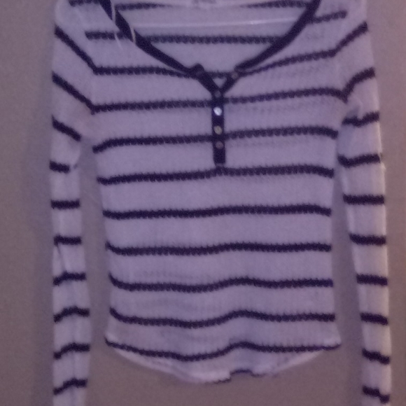 Womens - Picture 3 of 4